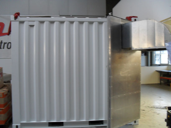 Basis Stromaggregat als Notstromversorgung in einem Salzwerk mit Deutz Motor BF 4 M 2011 C Typ WA-D 60 "G" eingebaut in einem 10 Ft. Container mit &Ouml;lauffangwanne und diversen &Ouml;ffnungen. 